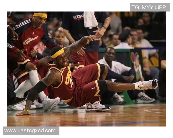 2008年NBA总决赛骑士队与凯尔特人队的巅峰对决回顾与分析