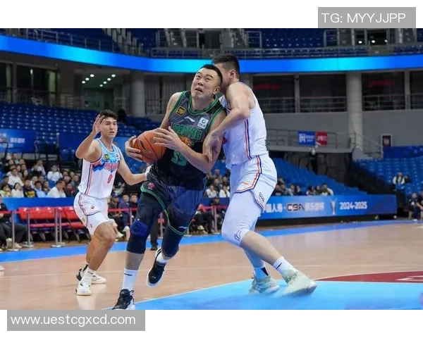 2018年CBA季后赛深圳队与新疆队激战回顾与精彩瞬间分析 2018年CBA季后赛深圳队与新疆队激战回顾与精彩瞬间分析